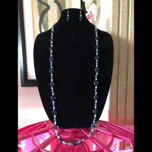 BLUE STAINED GLASS BEADED NECKLACE.